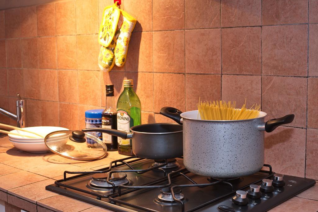 Milan Skyline Apartment In Citta Studi A 1 Minuto Dal Metro Con Terrazzo Wi-Fi E Netflix Стая снимка