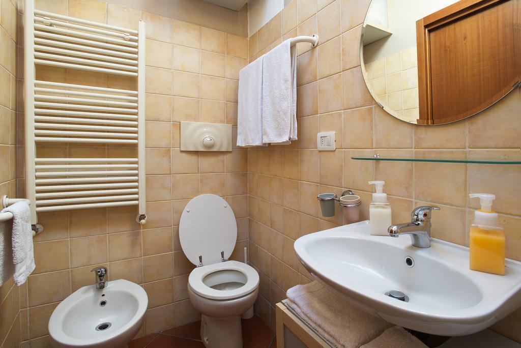 Milan Skyline Apartment In Citta Studi A 1 Minuto Dal Metro Con Terrazzo Wi-Fi E Netflix Стая снимка